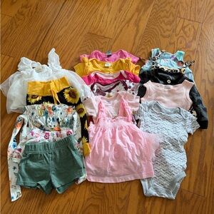 Lot of Little Girls Girl Carter's Multicolor One Piece Set Clothes 0-3 months m